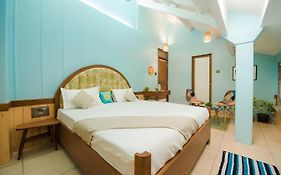 Hotel Travellers Inn Near Fort